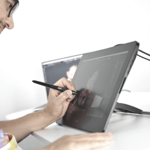 Wacom Cintiq Pro 16 Creative Pen & Touch Display (2021)