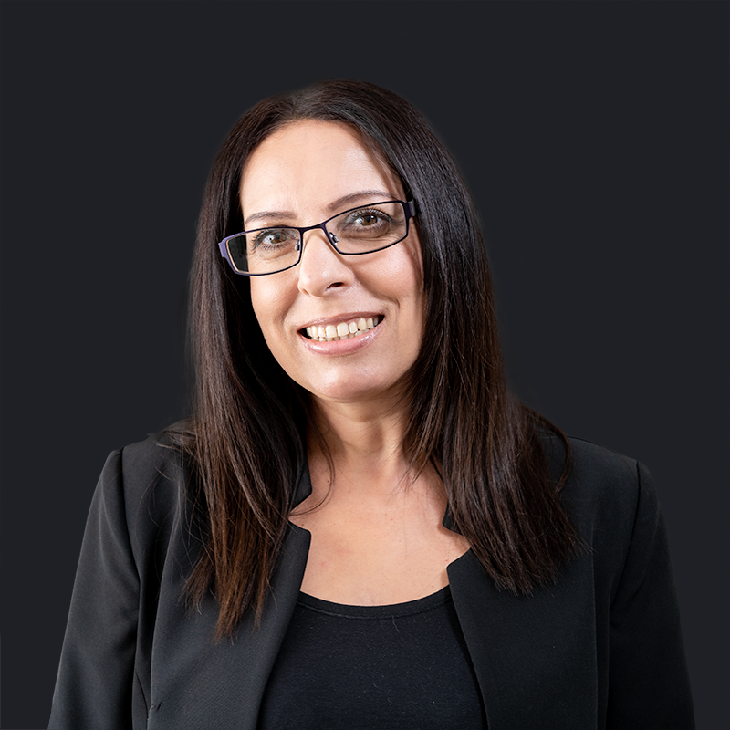 elena 800px